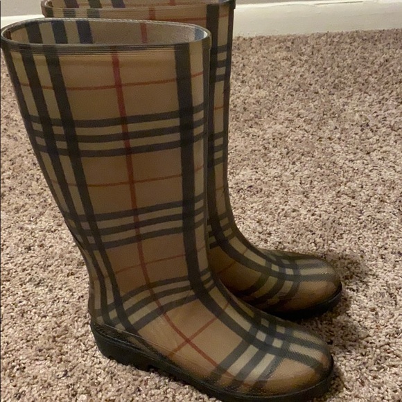 Burberry Rainboots size 37 - Picture 1 of 4